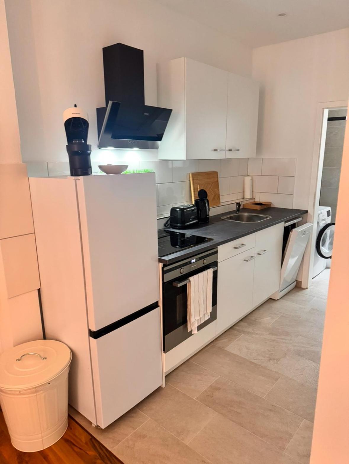 New Apartment In Magdeburg Buckau - Waschmaschine, Smart-Tv, Neues Badezimmer Exterior foto