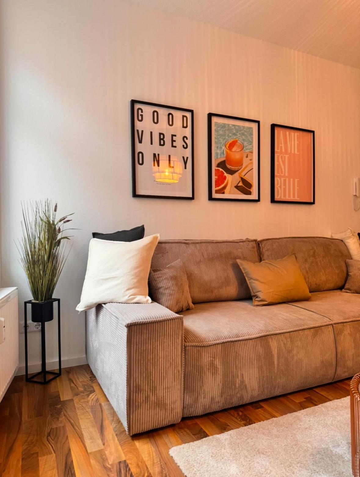 New Apartment In Magdeburg Buckau - Waschmaschine, Smart-Tv, Neues Badezimmer Exterior foto